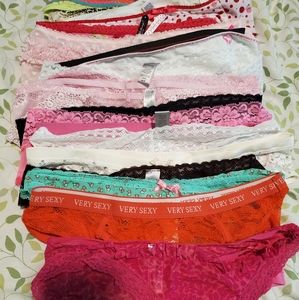 Lot of 20 panties